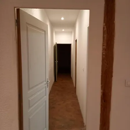 Chez Hugo * Molières